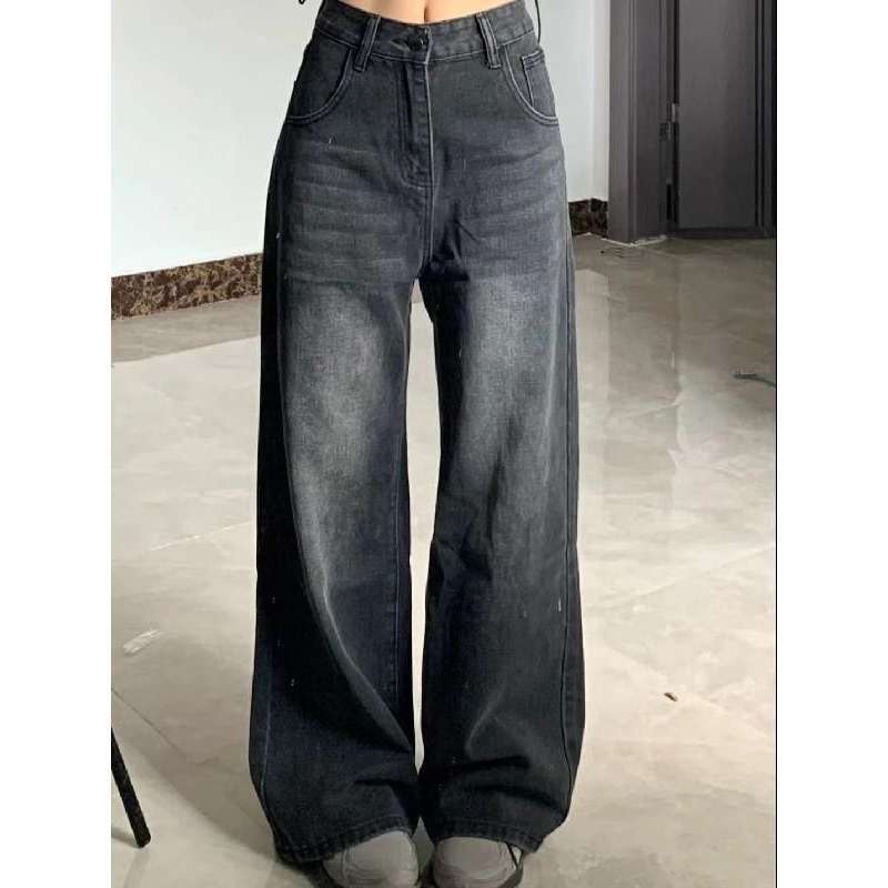 Classic Straight-Leg Jeans