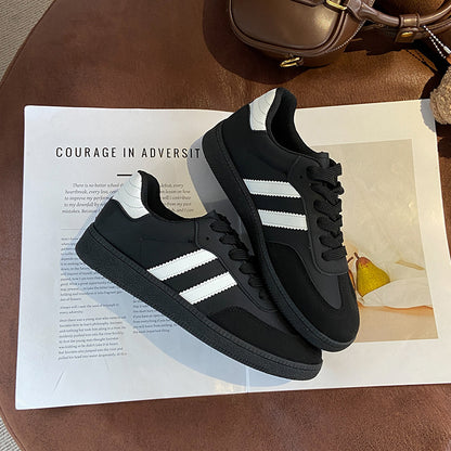 Low-Top Lace-Up Trainers