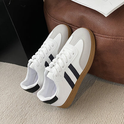 Low-Top Lace-Up Trainers